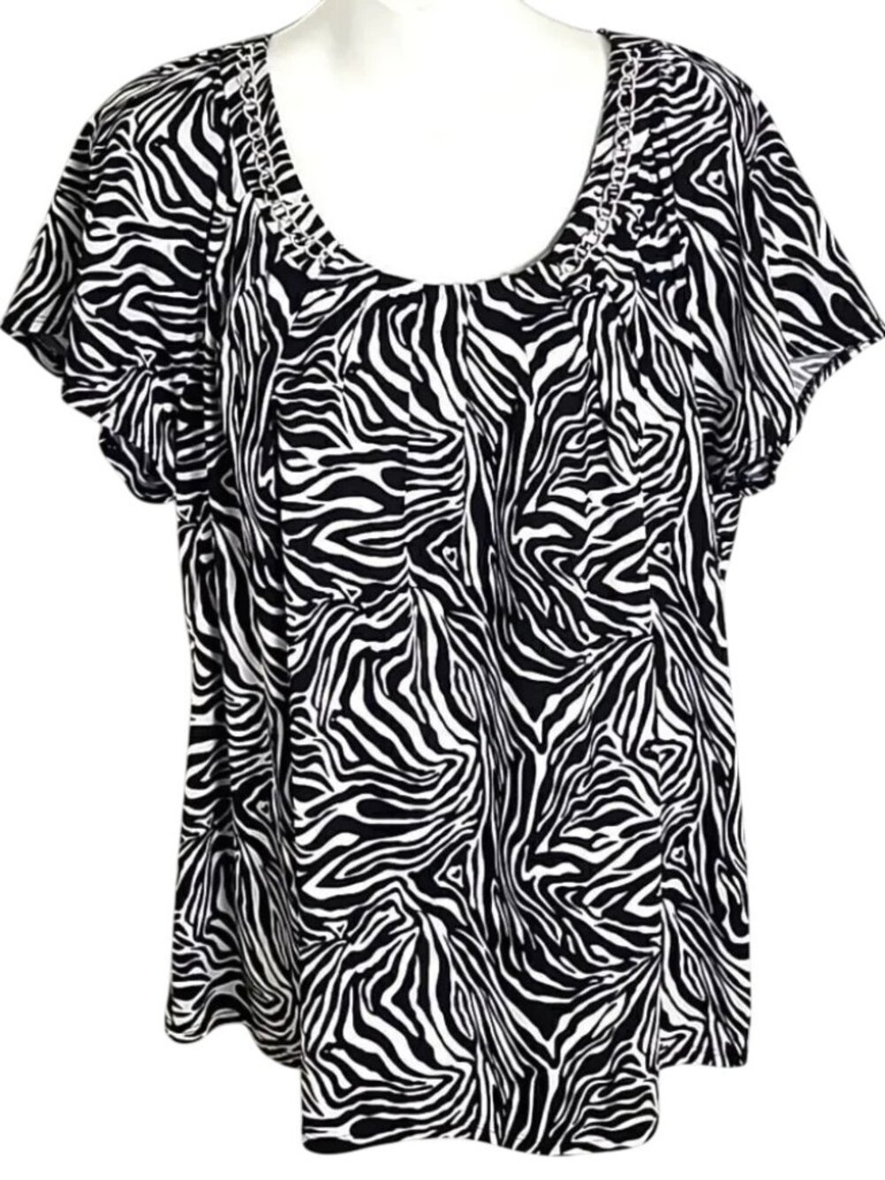 Notations Black & White Abstract Print Top with Silver Chain Accents, Size XL